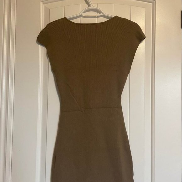 Aritzia Wilfred Free Cut-Out Knit Mini Dress Knit cut-out mini dress - Picture 8 of 10